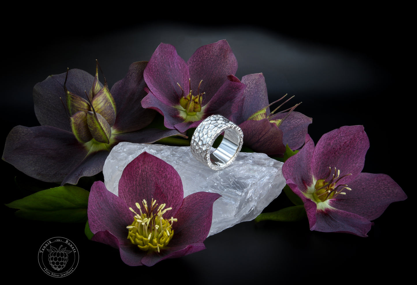 Silber Ring "Forged" 999/935
